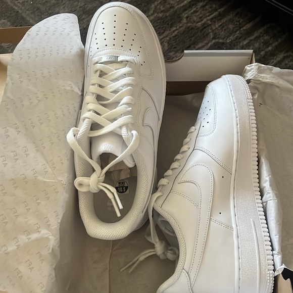 MEN AF1’s sneakers - Picture 2 of 3